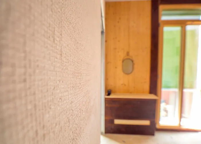 The Wooden House Vv