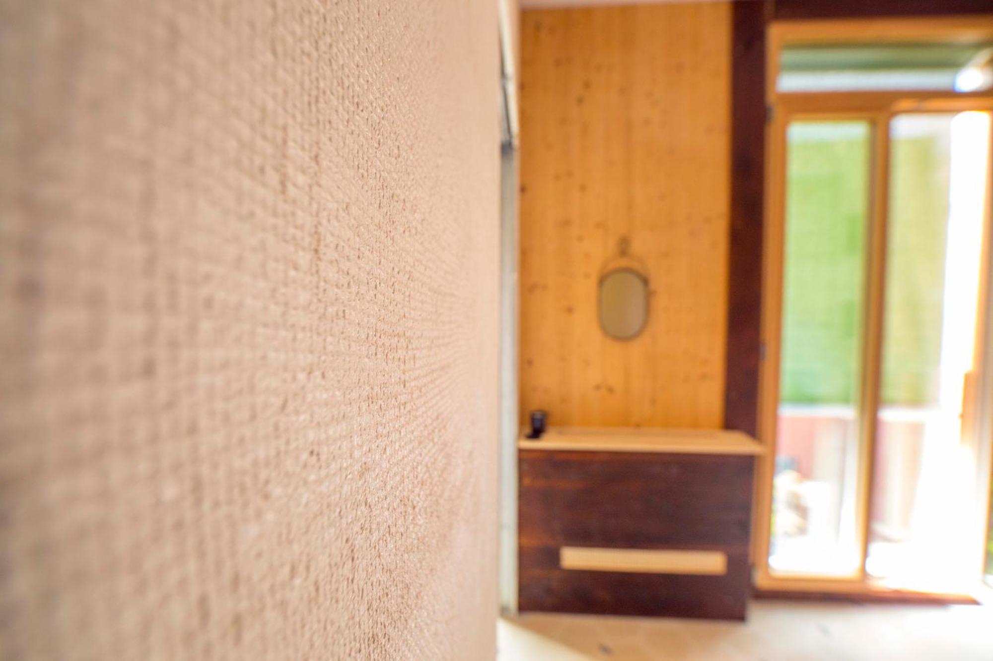 The Wooden House Vv *